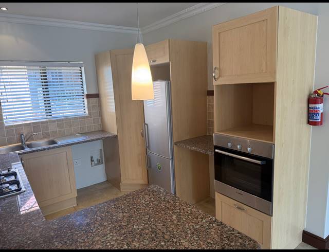 2 BEDROOM SECTIONAL TITLE FOR SALE IN NEWLANDS